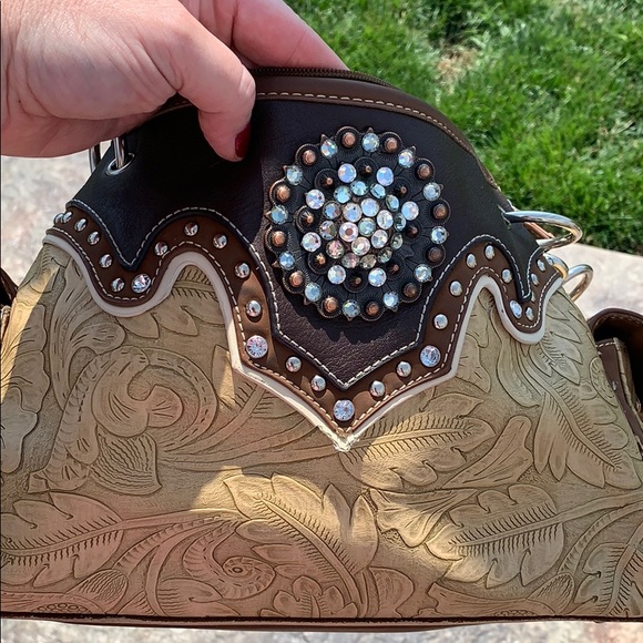 Woman’s Blazin Roxx Purse with Rhinestones - Picture 4 of 11